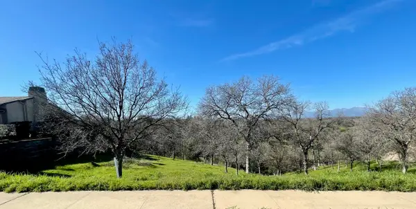 4724 Pleasant Hills Drive, Anderson, CA 96007