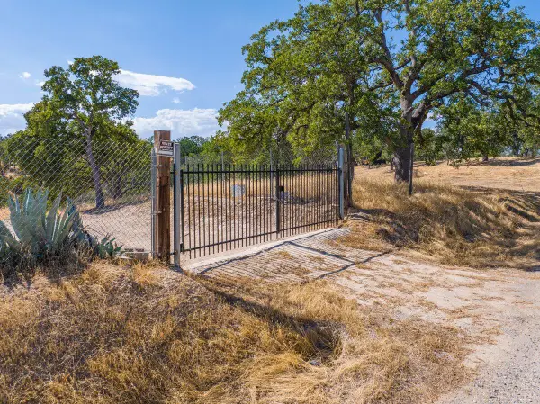 6917 Earpe Court, Corning, CA 96021