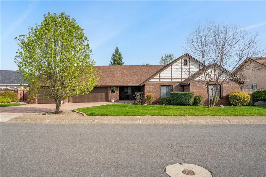 2860 Panorama Drive, Redding, CA 96003 - #2