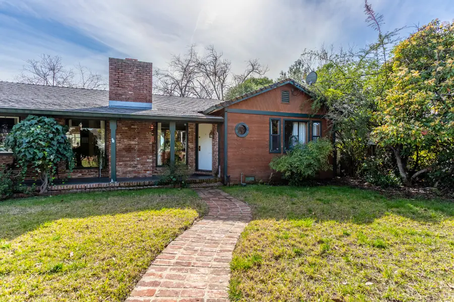 1715 Barbara Road, Redding, CA 96003 - #2