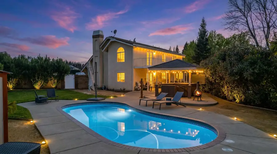 2192 Princeton Way, Redding, CA 96003 - #2