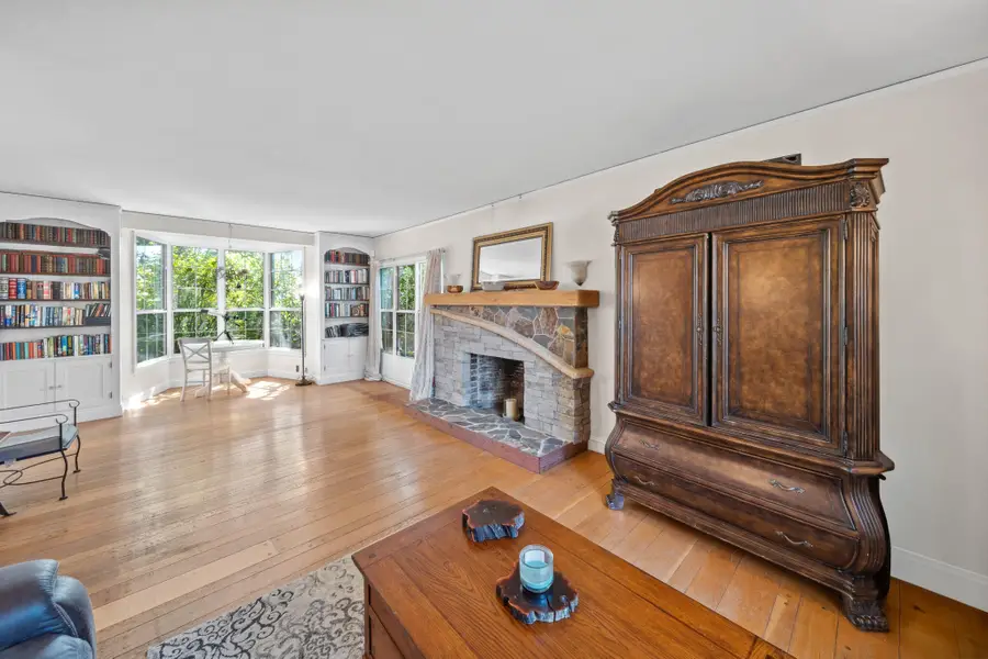 2405 Cliff Drive, Redding, CA 96001 - Image #3