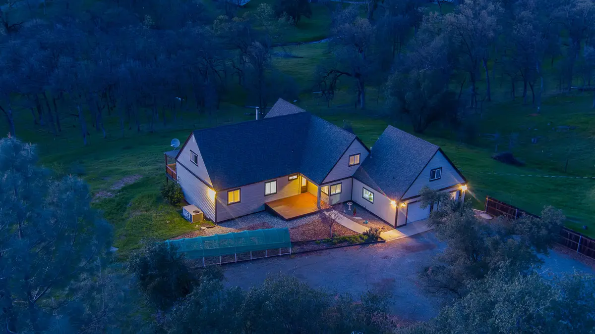 13672 Twin Lakes Lane, Redding, CA 96003 - #1