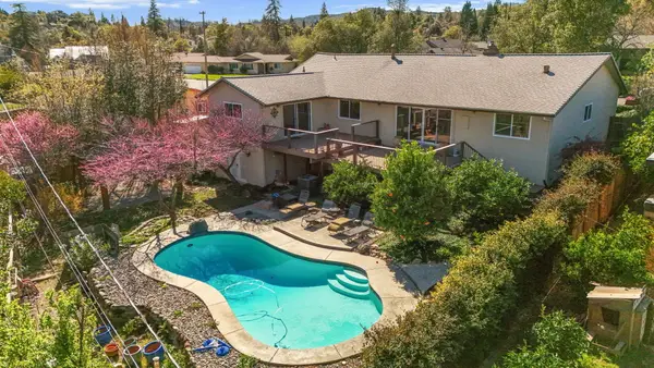 3410 Scenic Drive, Redding, CA 96001