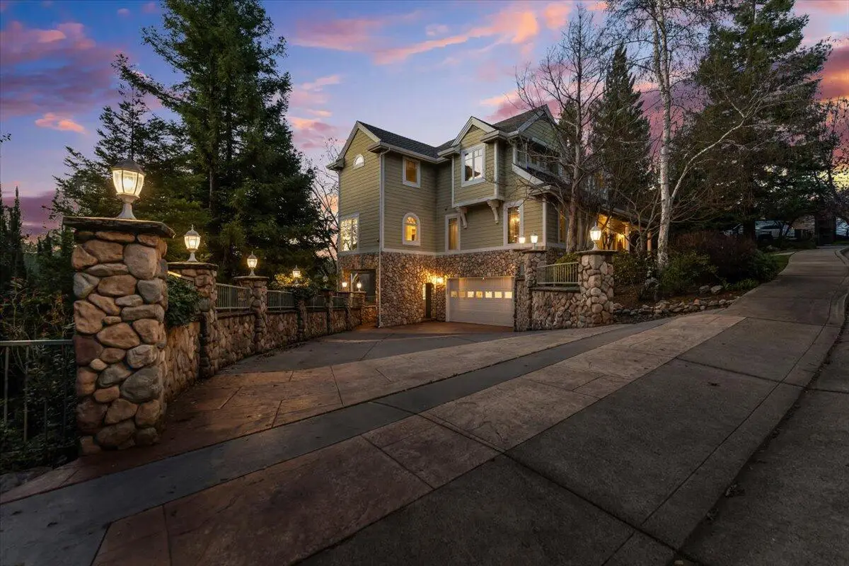 310 Overhill Drive, Redding, CA 96001 - #1