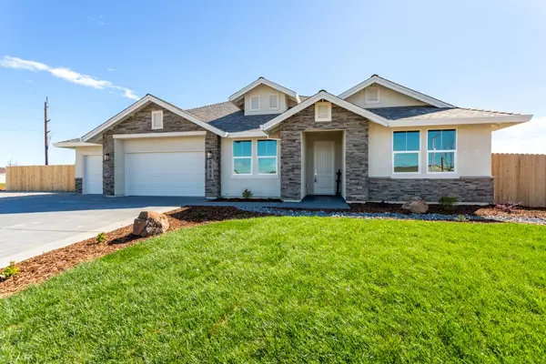 2635 Lawn Lane, Redding, CA 96002