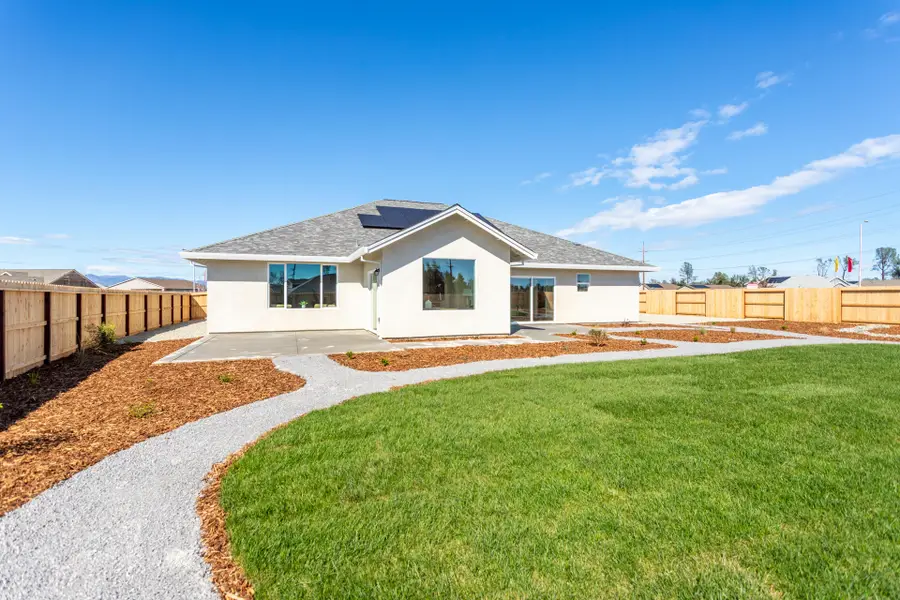 2635 Lawn Lane, Redding, CA 96002 - #2