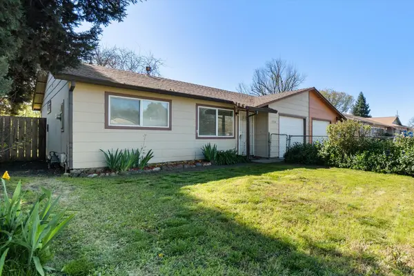 3524 Gardenia Street, Anderson, CA 96007