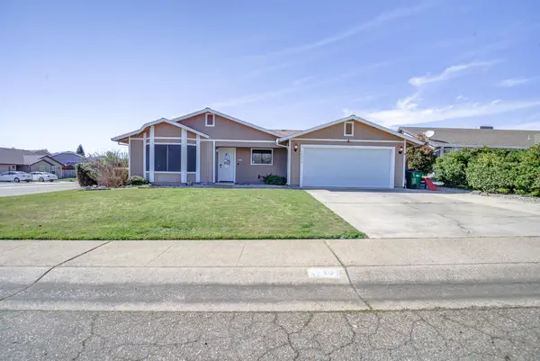 11326 Puffin Way, Redding, CA 96003