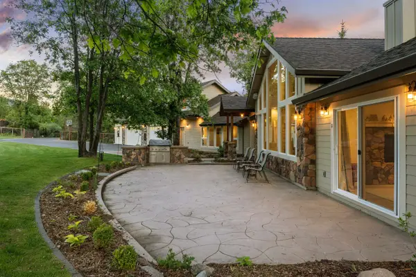 1395 Northridge Dr, Mt Shasta, CA 96067