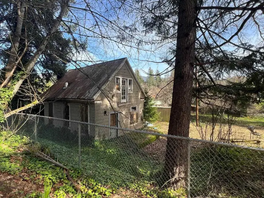 308 Buckhorn Road, Happy Camp, CA 96039 - #2