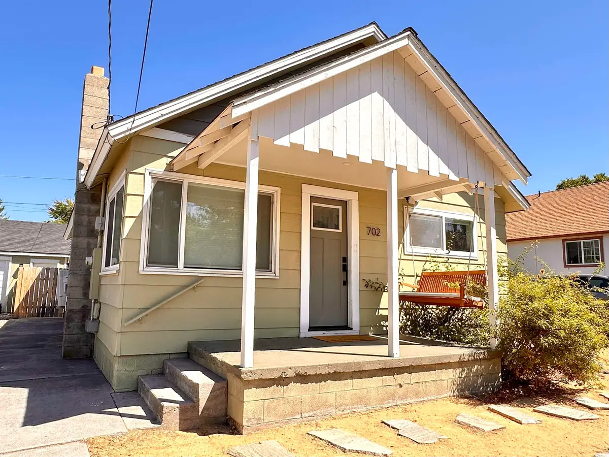 702 Stringtown Ave, Weed, CA 96094 - Image #1