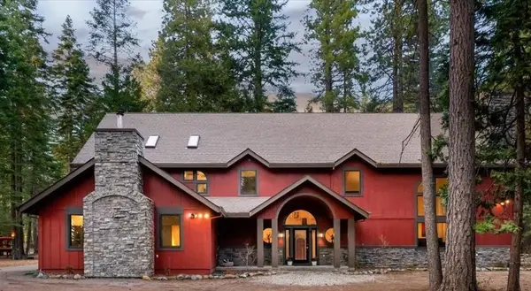 4025 Summit Drive, Mt Shasta, CA 96067