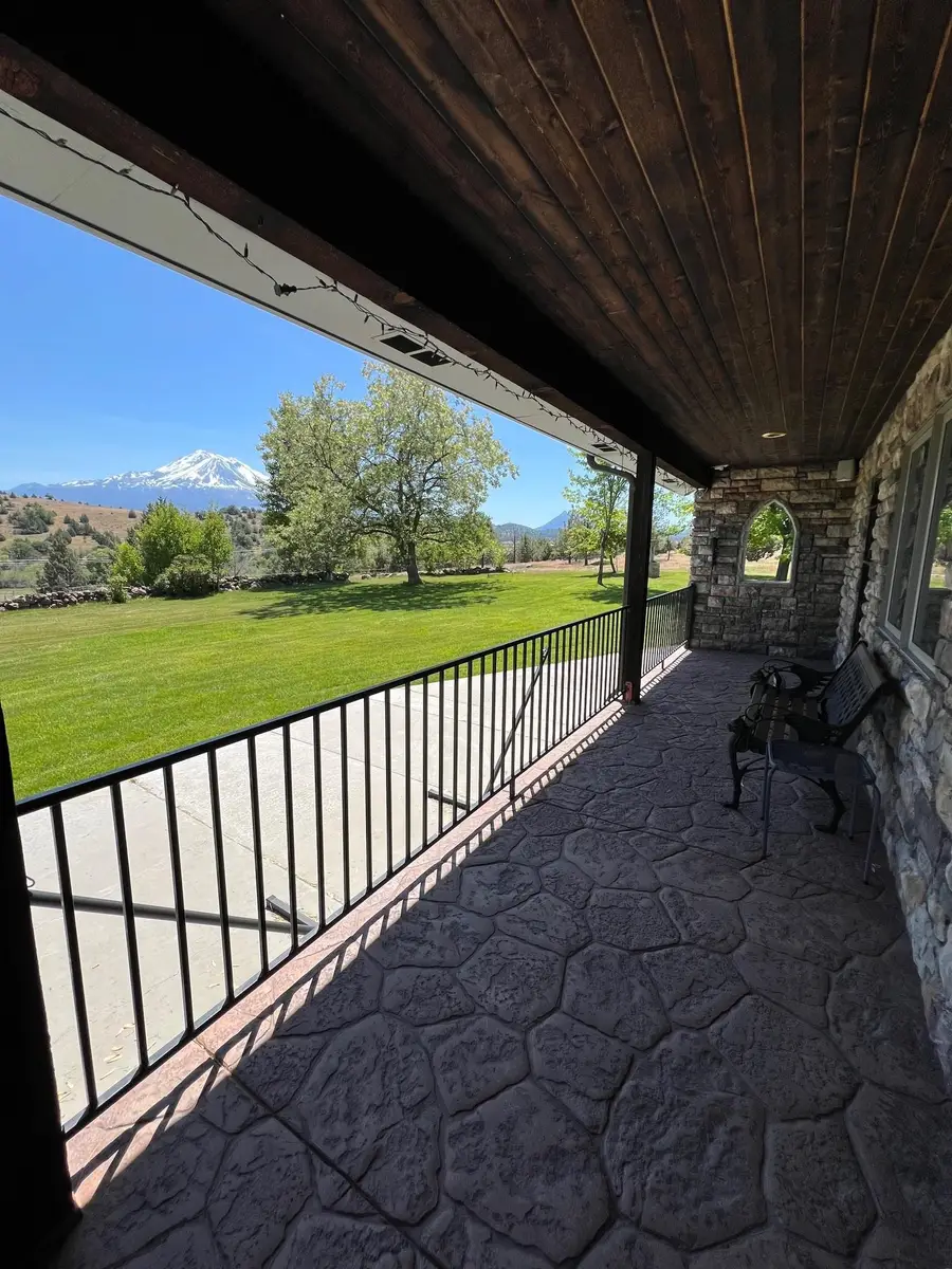 23205 Slough Rd, Weed, CA 96094 - Image #3