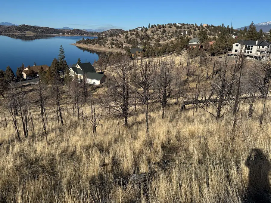 Unit 5-2 / 169 Hill Drive, Weed, CA 96094 - Image #2