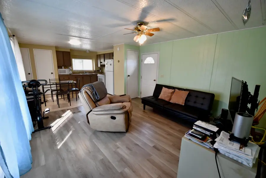 14804 Oregon Rd, Hornbrook, CA 96044 - Image #2