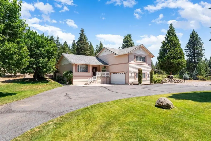 4900 N Old Stage Road, Mount Shasta, CA 96067 - Image #3