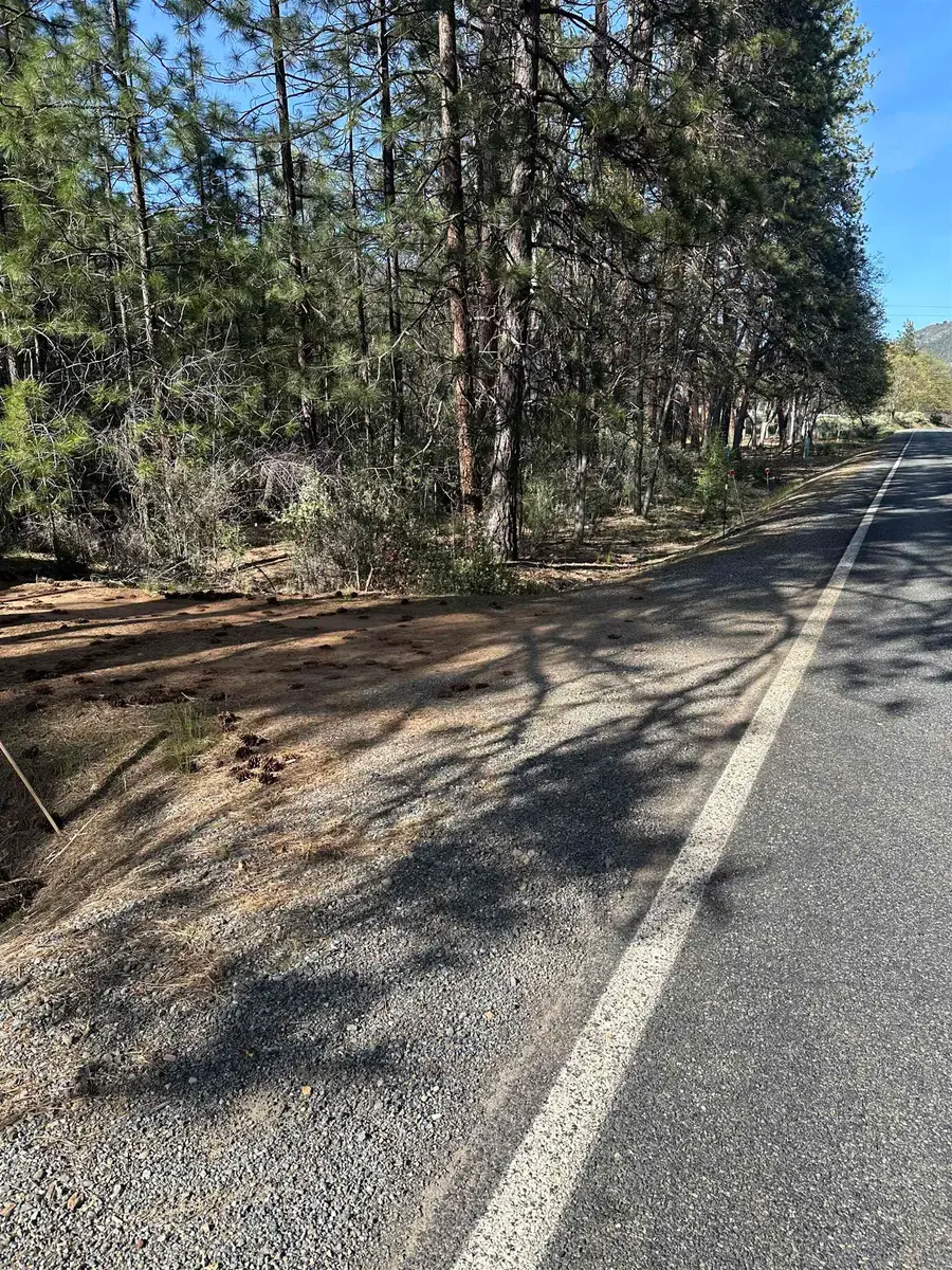 5711 Scott River Rd, Fort Jones, CA 96032 - Image #2