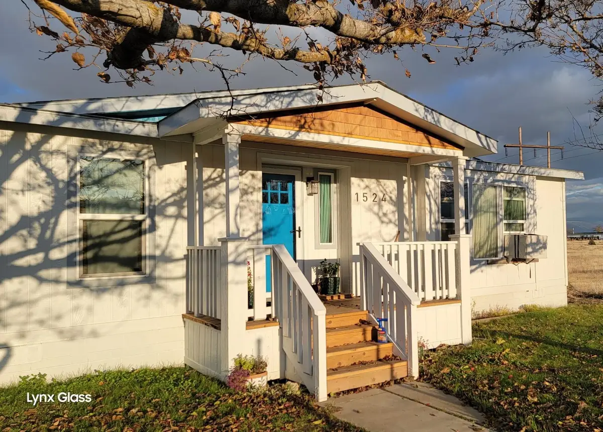 1524 Riverview Dr., Yreka, CA 96097 - Image #1