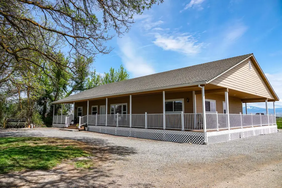 704 S Phillipe, Montague, CA 96064 - Image #2