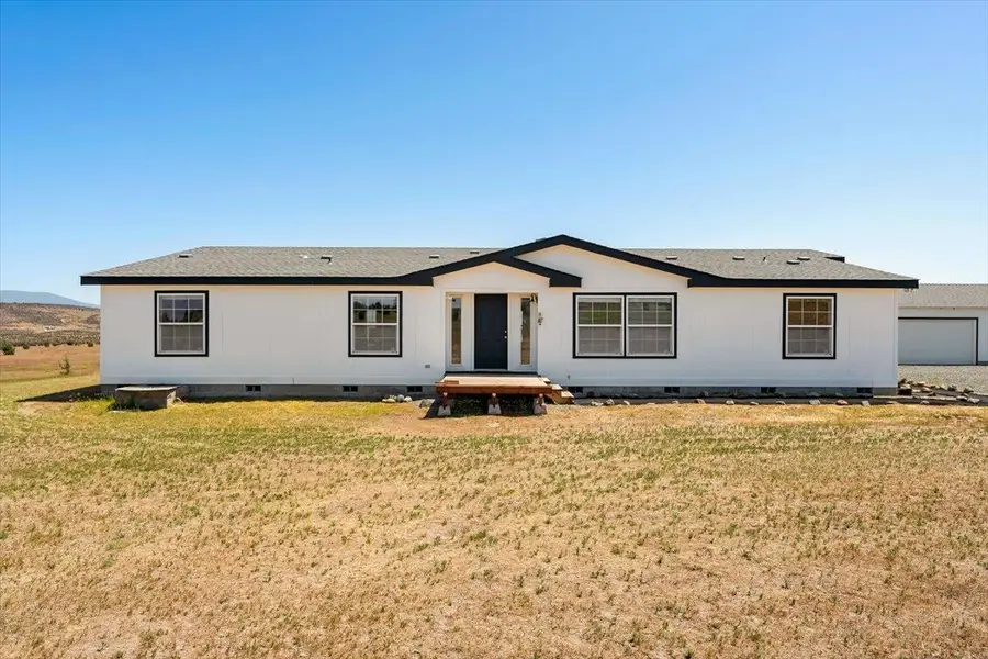 7441 Bowen Centers Rd, Yreka, CA 96097 - Image #2