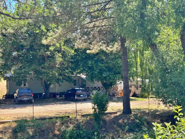 124 Rolling Hills Drive, Yreka, CA 96097