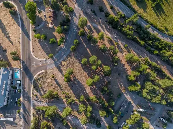 3.1 Acres Black Butte Dr., Weed, CA 96094