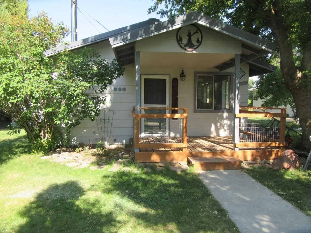 306 N Main St., Dorris, CA 96023 - #1