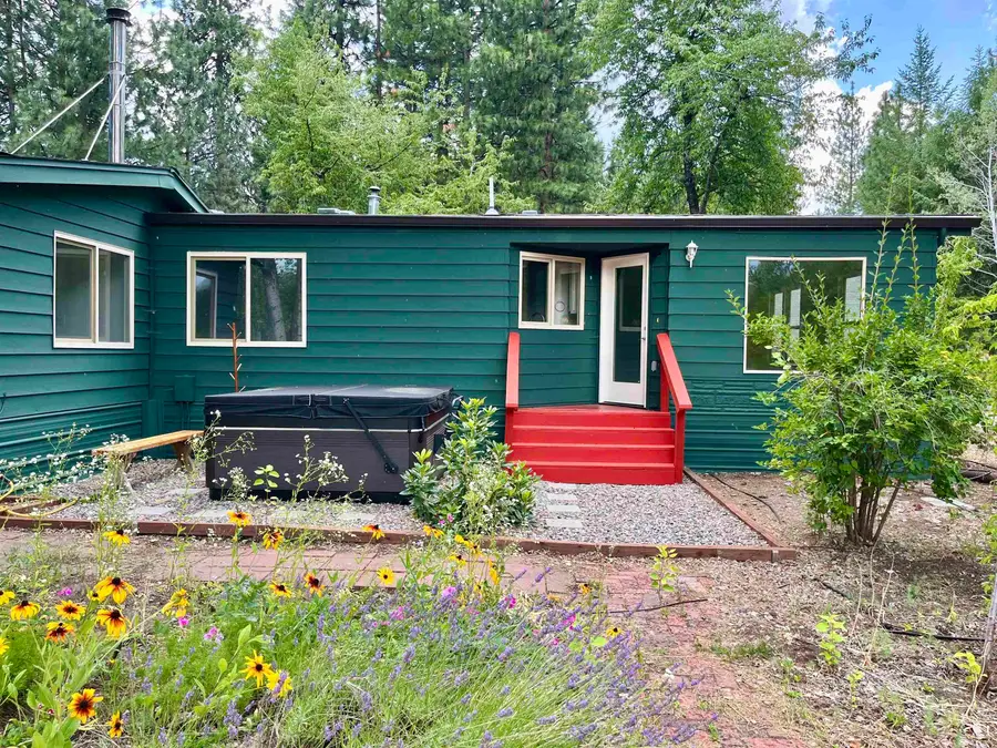 2616 Pine Grove Dr., Mount Shasta, CA 96067 - Image #2