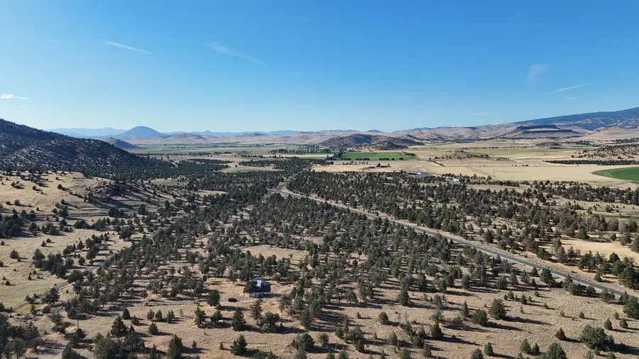 5200 Blackberry Lane, Montague, CA 96064 - #2