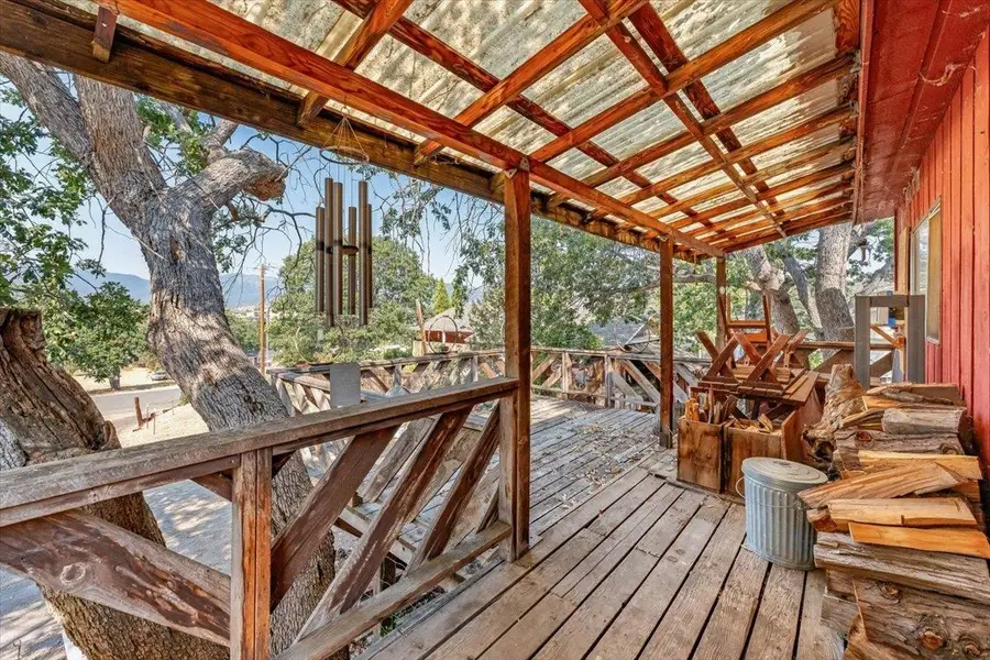 1516 Sandpiper Ct., Yreka, CA 96097 - Image #2