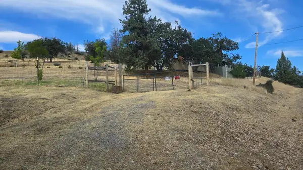 16338 Patricia, Montague, CA 96064