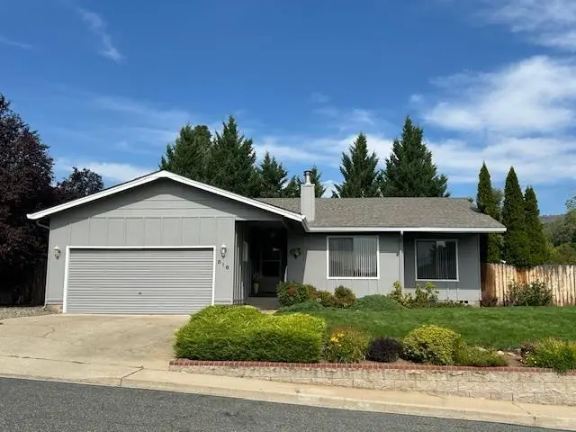 816 South Street, Yreka, CA 96097 - #1