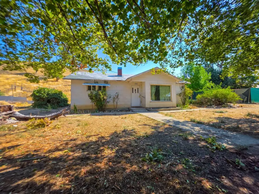 15936 First Ave, Hornbrook, CA 96044 - Image #2