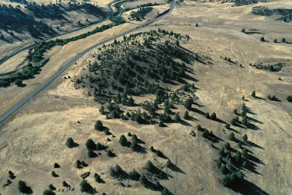 Ager Rd X Ager Beswick, Montague, CA 96064