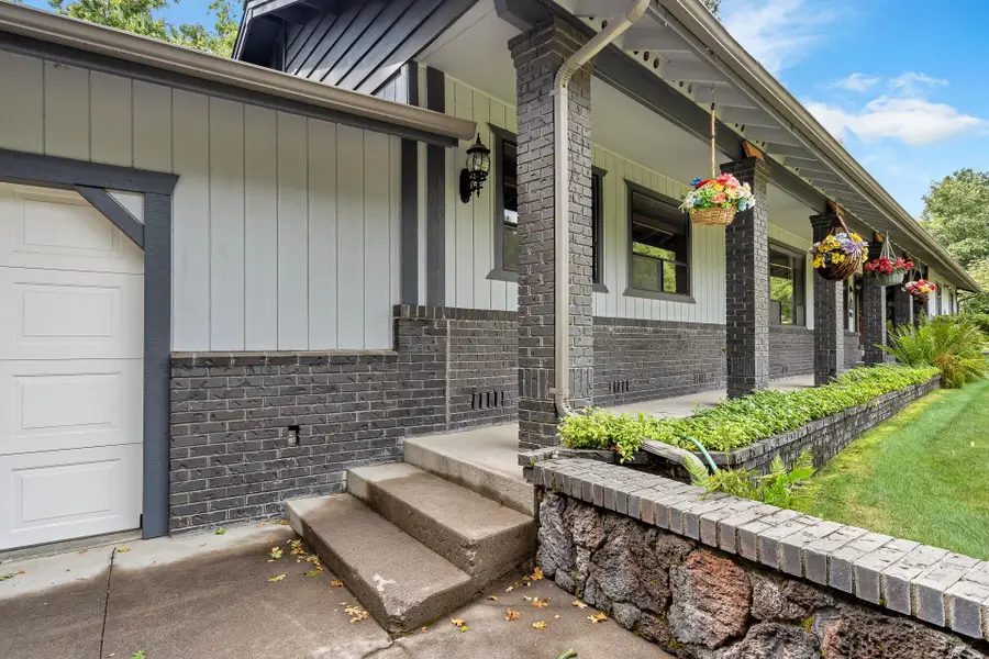 824 Quail Court, McCloud, CA 96057 - Image #2