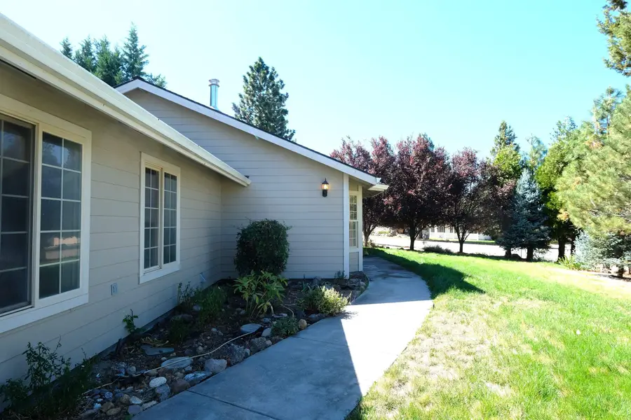 17415 Cottontail, Weed, CA 96094 - Image #3