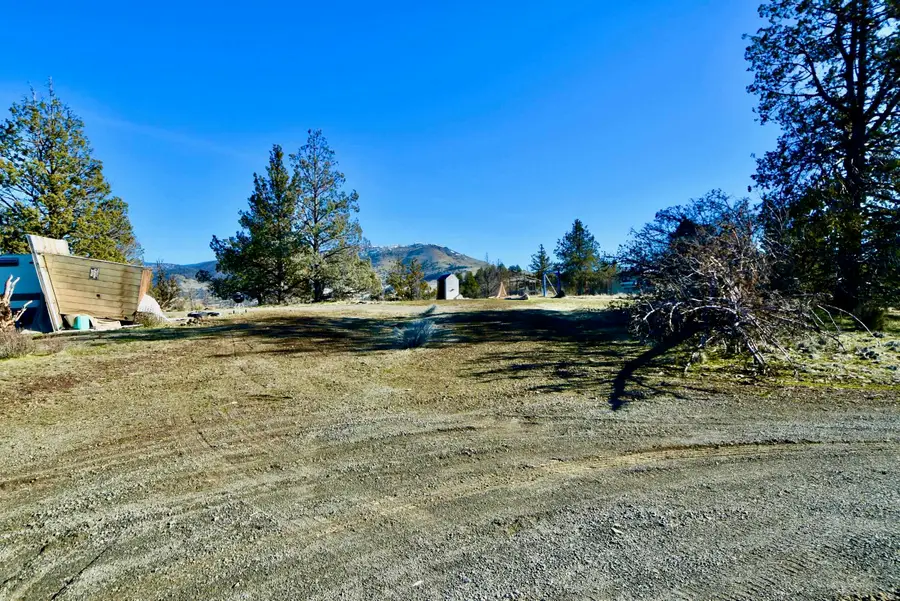 unit 5 Lot 121 Raven Ct., Montague, CA 96064 - Image #2