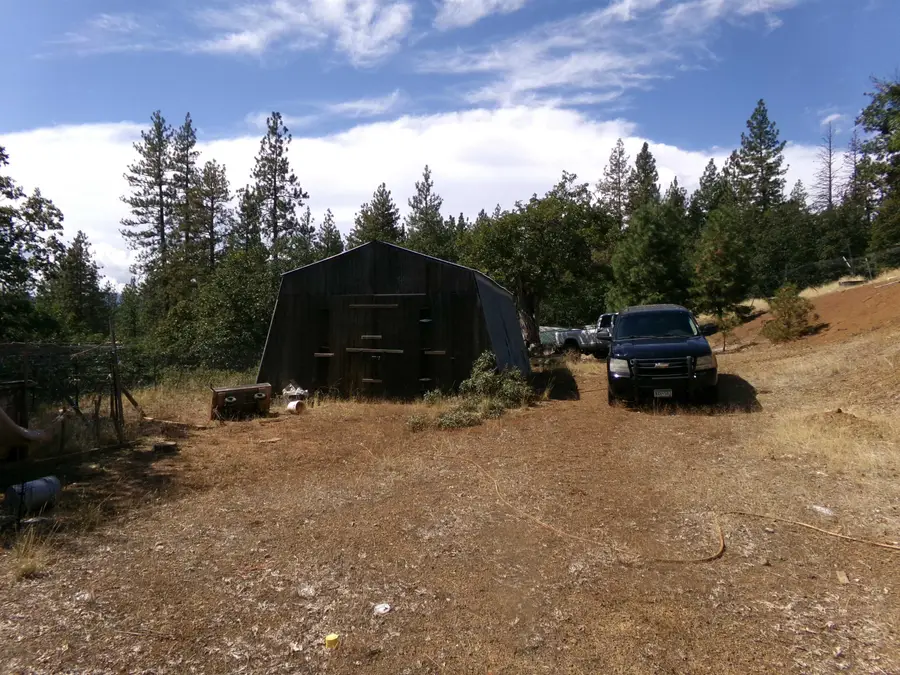 5801 Scott River Rd, Fort Jones, CA 96032 - Image #2