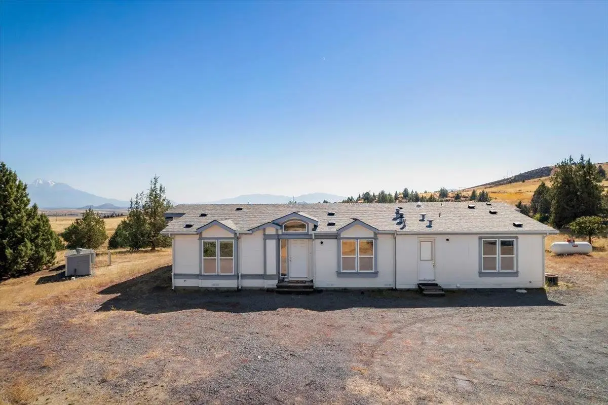 3904 Maple Springs Way, Montague, CA 96064 - Image #1