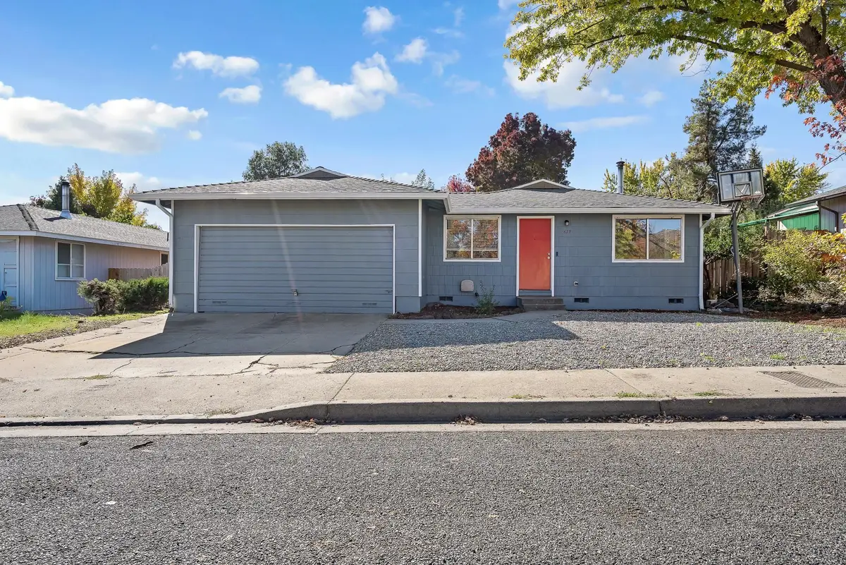 619 Dawn St., Yreka, CA 96097 - Image #1