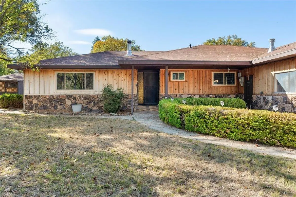 5831 Memory Lane, Yreka, CA 96097 - Image #1