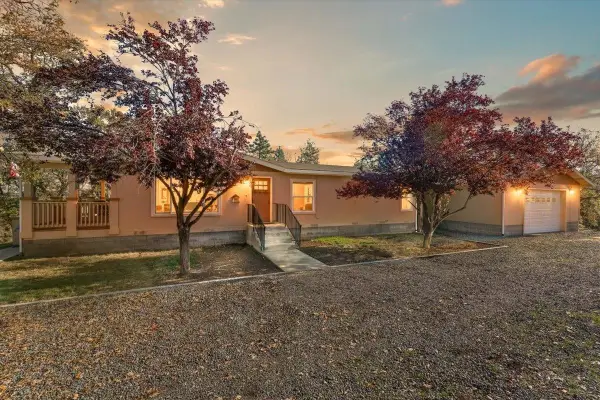 2916 Cougar St, Hornbrook, CA 96044