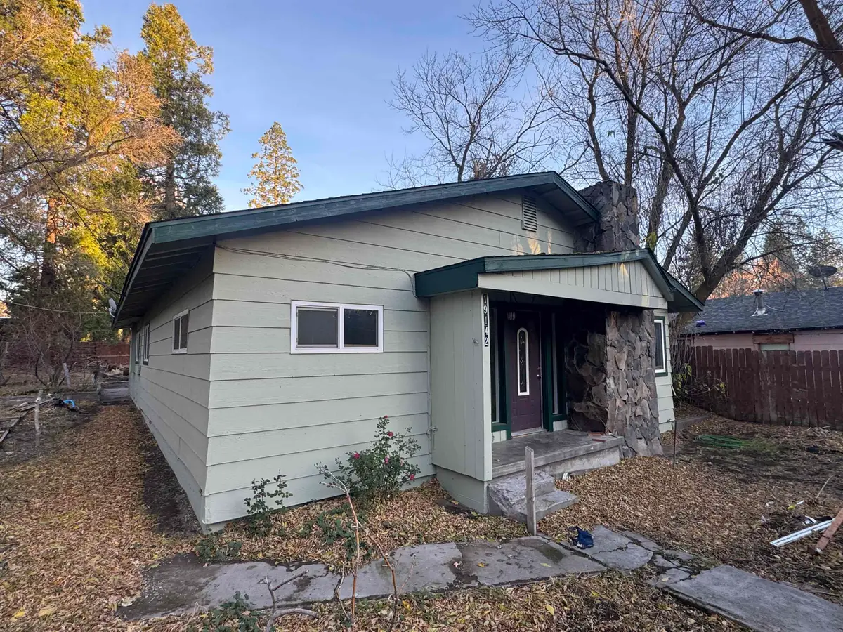 19142 Maple Ave, Weed, CA 96094 - Image #1