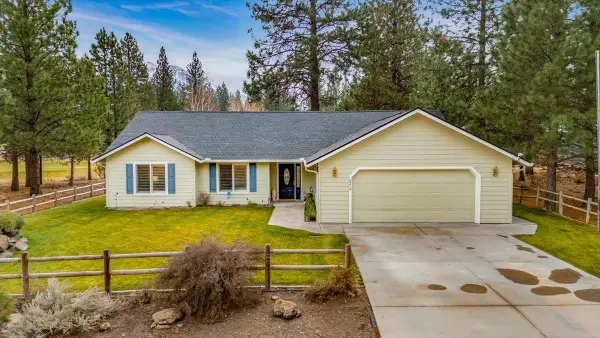 6215 Palmer Dr, Weed, CA 96094