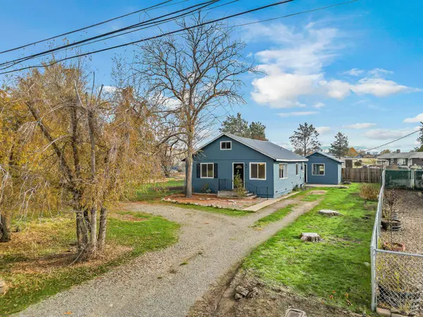 321 N 9th St, Montague, CA 96064