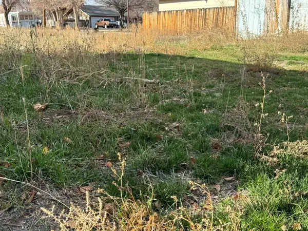 310 N Main St, Dorris, CA 96023