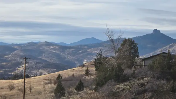 102-270-060 Lakeside Ln, Hornbrook, CA 96044