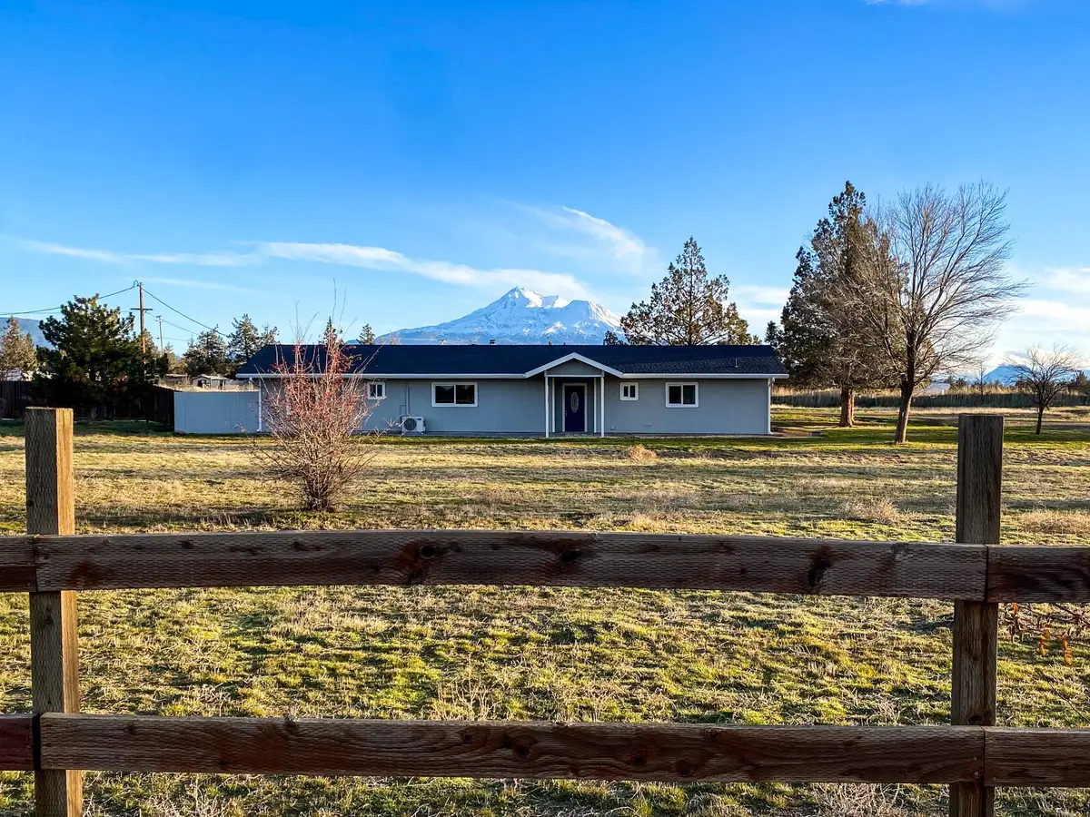 11008 Quartz Ave, Montague, CA 96064 - Image #1