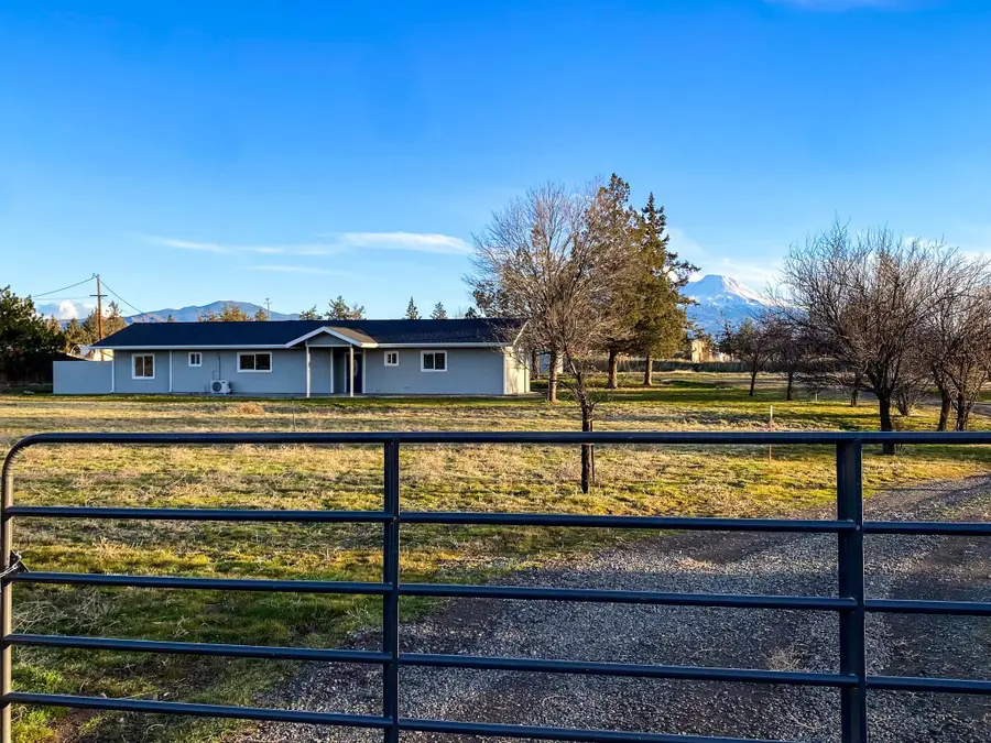 11008 Quartz Ave, Montague, CA 96064 - Image #3